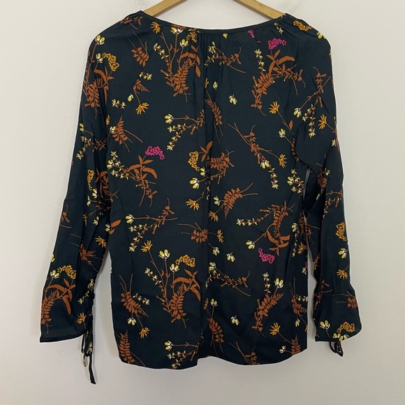 J. Crew Point Sur Black and Brown Drapey V Neck Tie-Sleeve Blouse Top Size XS - Picture 2 of 4